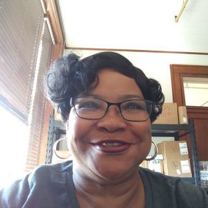 Meet your Posher, Lisa